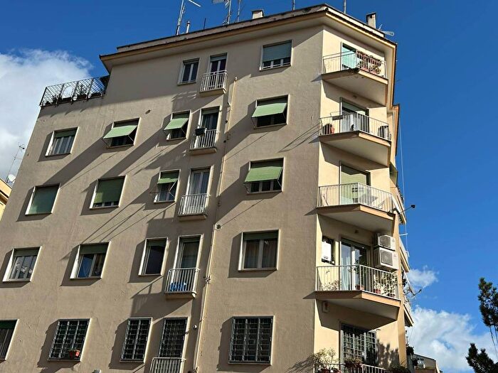 Appartamento bilocale in affitto in Via della Farnesina, Vigna Clara Vigna Stelluti, Roma