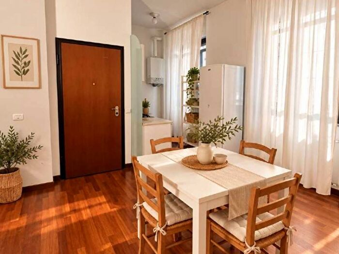 Appartamento monolocale in affitto in via CICCO SIMONETTA, Corso Genova, Milano