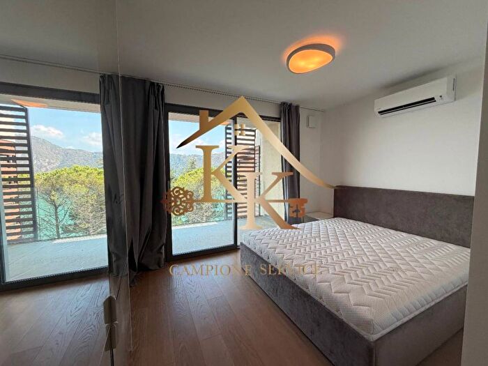 Casa trilocale in affitto in Via Posero, Campione d'Italia