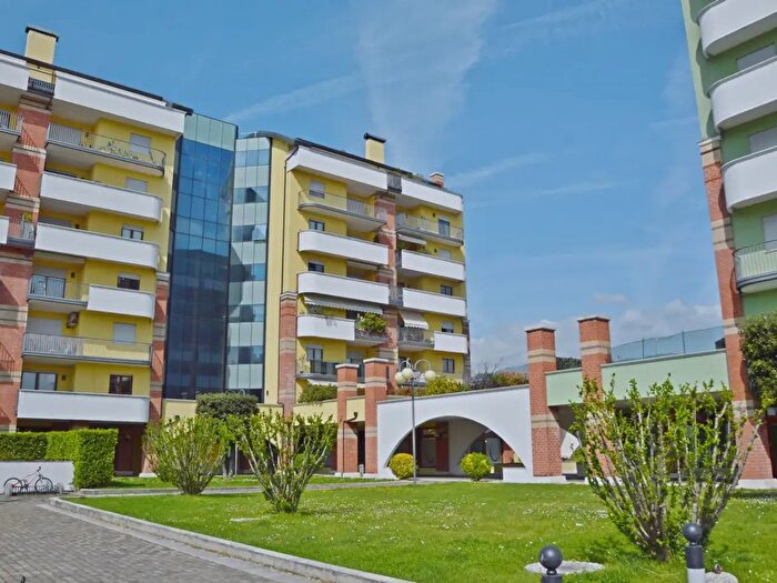 Appartamento trilocale in vendita in lGo Giorgio Perlasca, Bassano Del Grappa