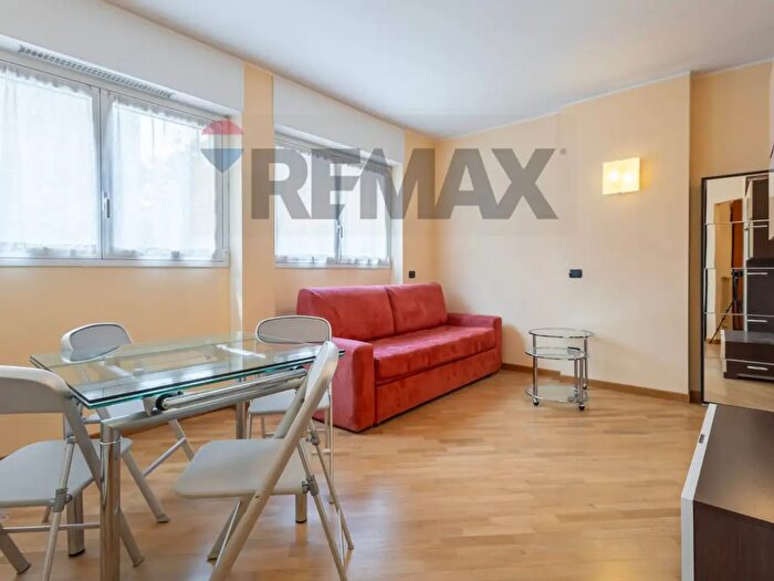 Appartamento monolocale in vendita in Via Caldirola, Milano