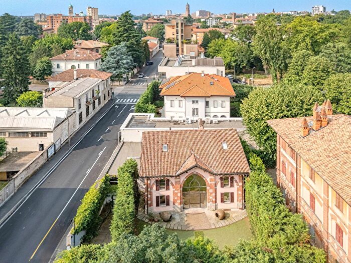 Casa con 12 locali in vendita in Via Annoni a, Monza