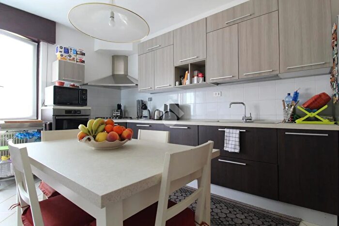 Casa quadrilocale in vendita in Via Negro Silvio, Chiampo