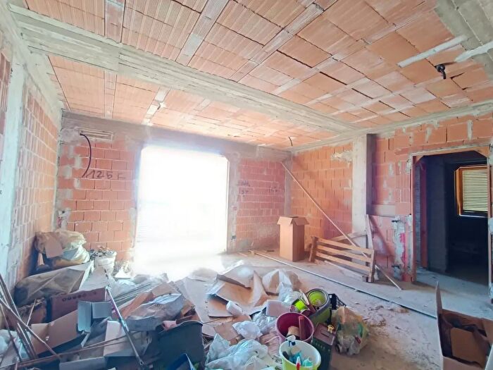 Appartamento con 5 locali in vendita in Massa