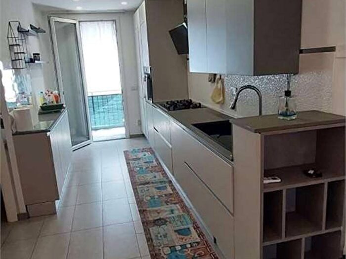 Appartamento quadrilocale in affitto in via berlinguer, Centro, Santo Stefano di Magra