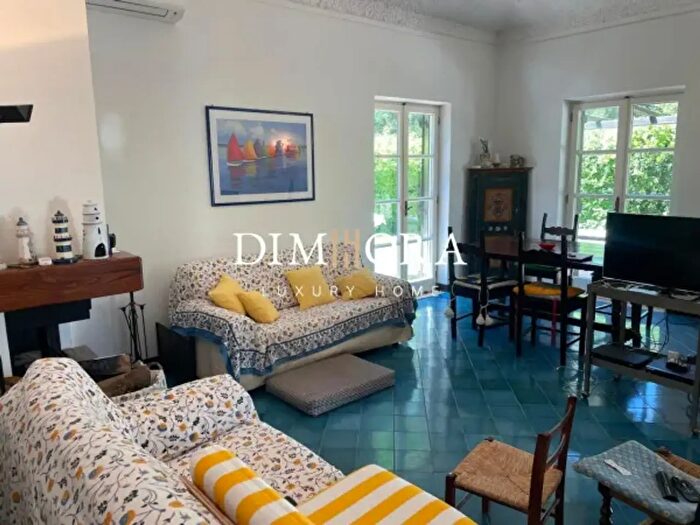 Casa con 6 locali in vendita in Via delle Violette, Sabaudia