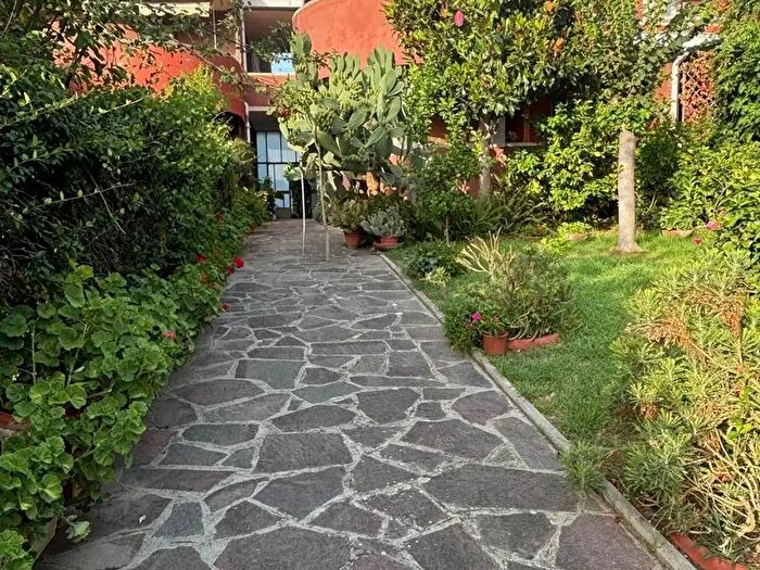 Casa con 7 locali in vendita in Grosseto