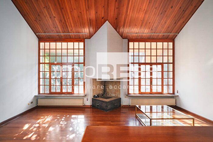 Casa con 10 locali in vendita in Via Roma, Silea