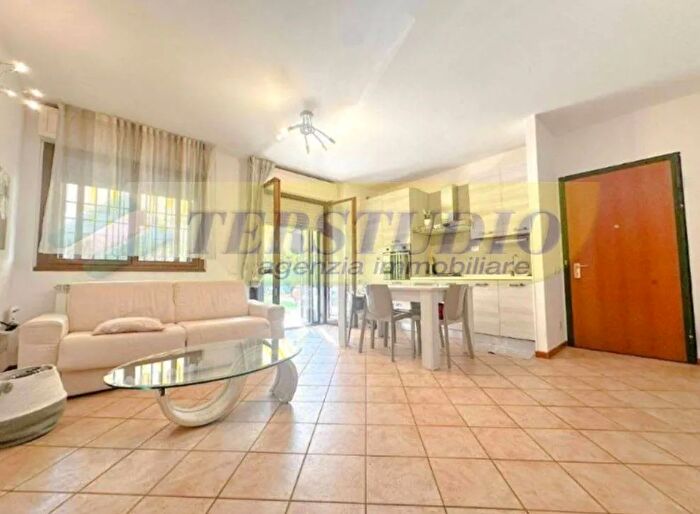 Appartamento bilocale in vendita in Via Cartiglio Snc, Brivio