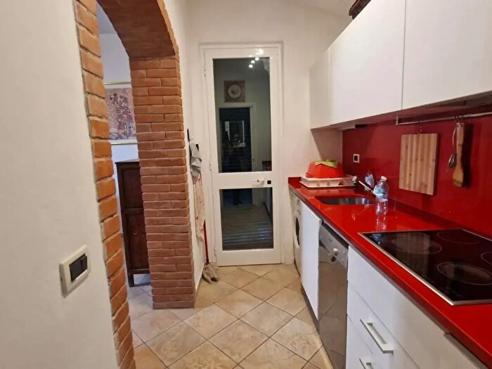 Casa quadrilocale in vendita in Le XX Settembre, Carrara