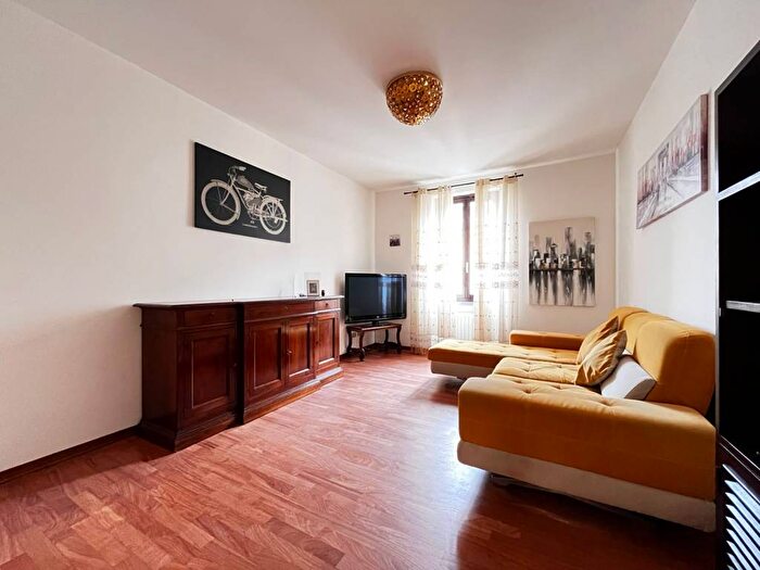 Appartamento quadrilocale in affitto in Viale Carlo Espinasse, Certosa, Milano