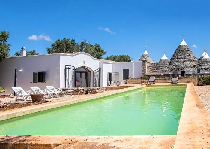 Casa con 10 locali in vendita in Ceglie Messapica