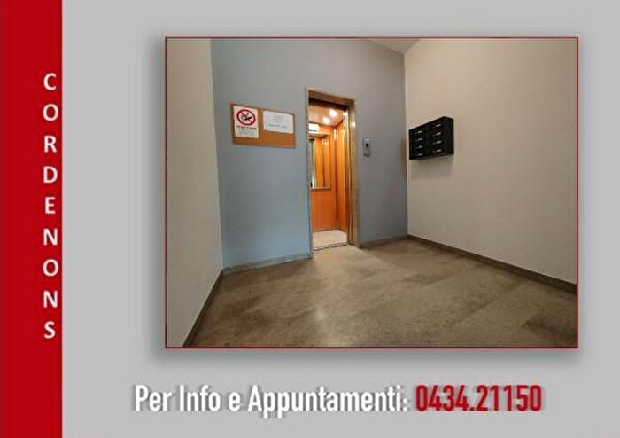 Appartamento quadrilocale in vendita in Via Sclavons, Cordenons