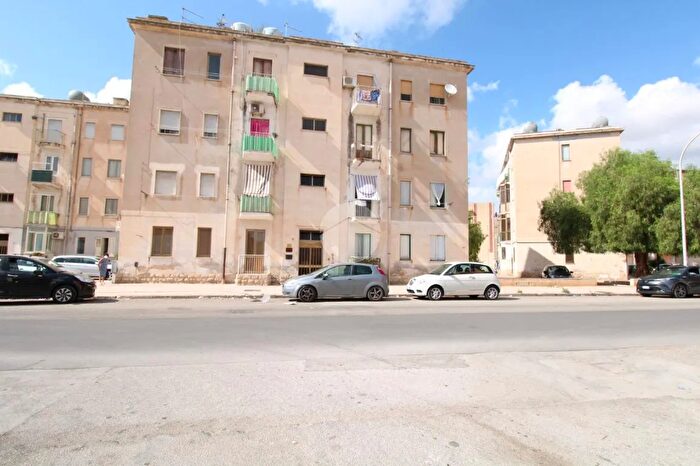 Appartamento trilocale in vendita in Via Michele Amari, Trapani