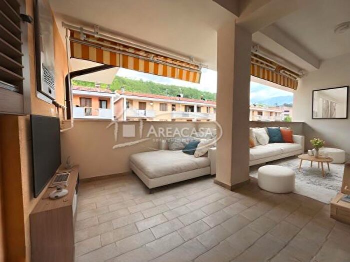 Appartamento con 6 locali in vendita in Frazione Paggese, Acquasanta Terme