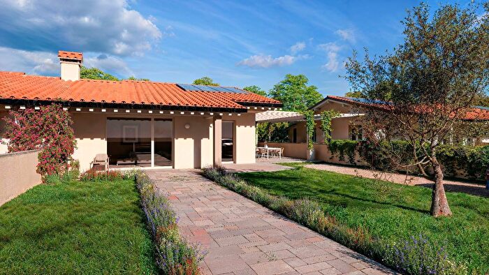 Casa quadrilocale in vendita in Massarosa