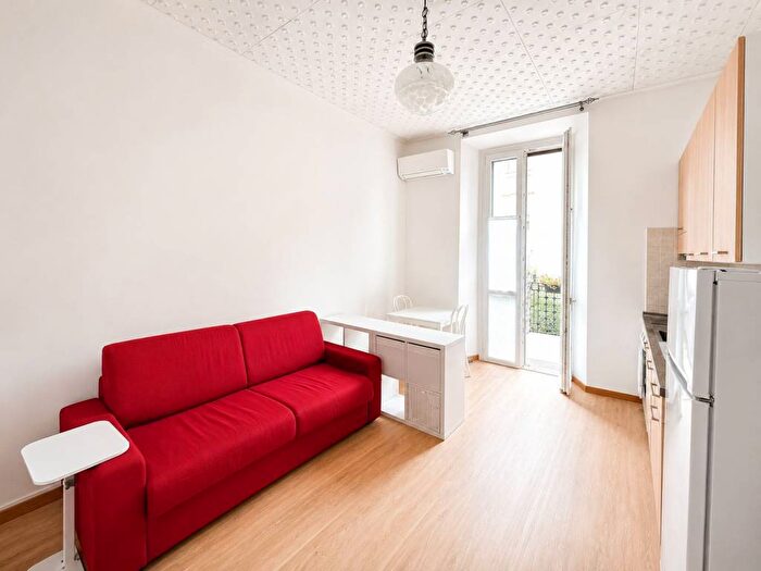 Appartamento monolocale in affitto in Via Giulio Uberti, Indipendenza, Milano