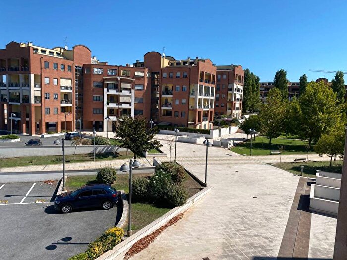 Appartamento trilocale in affitto in Via Roberto Raviola, Mezzocammino, Roma