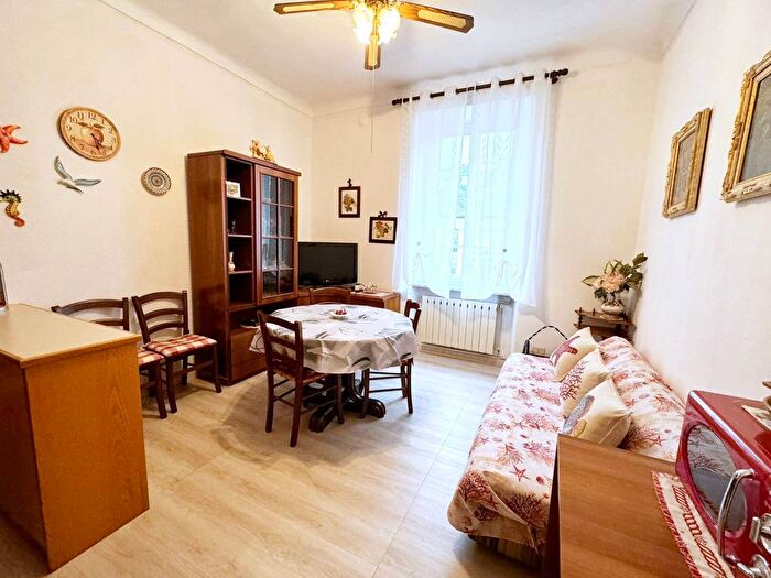 Appartamento trilocale in affitto in Viale Daniel Hanbury, Borgo Coscia, Alassio