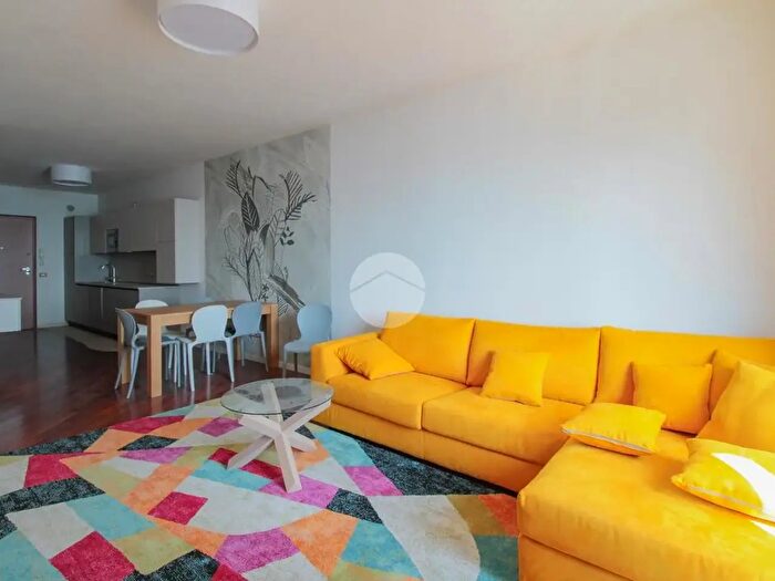 Appartamento trilocale in vendita in Via Lungolago Giuseppe Zanardelli, Toscolano Maderno