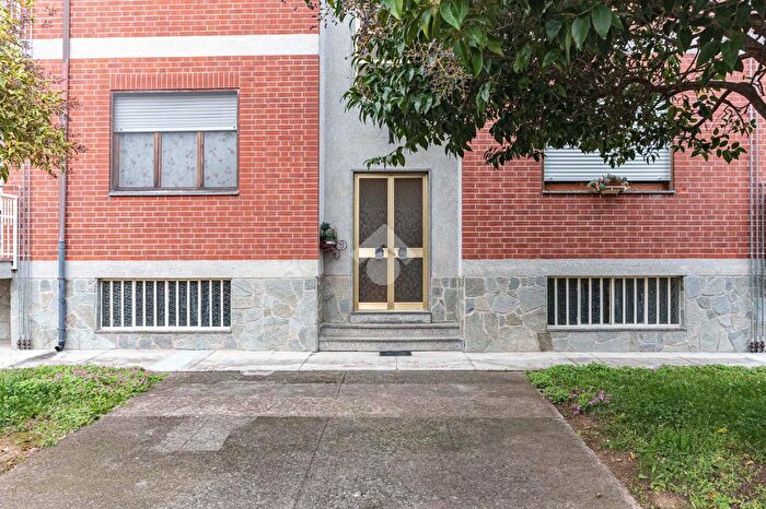 Appartamento con 5 locali in vendita in Via Lanzo, Cirie