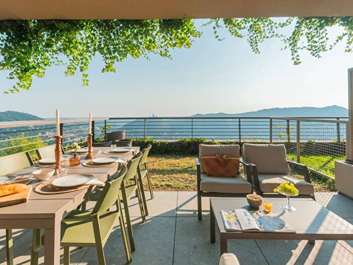 Appartamento bilocale in affitto in Via per Brunate, Garzola, Como