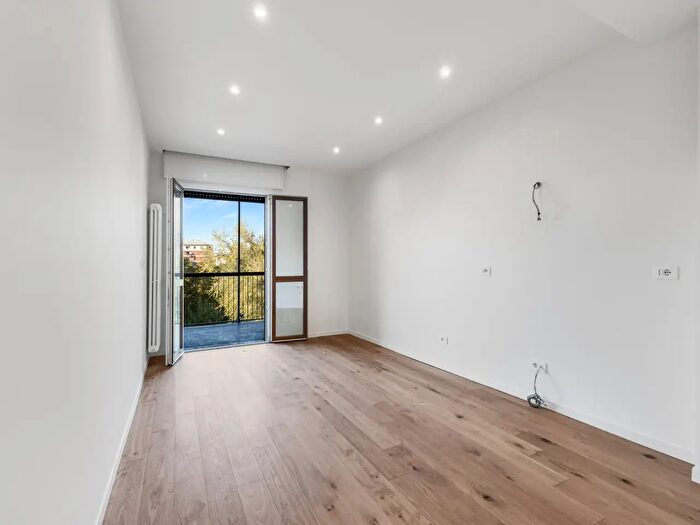 Appartamento bilocale in vendita in Via Osoppo, Milano