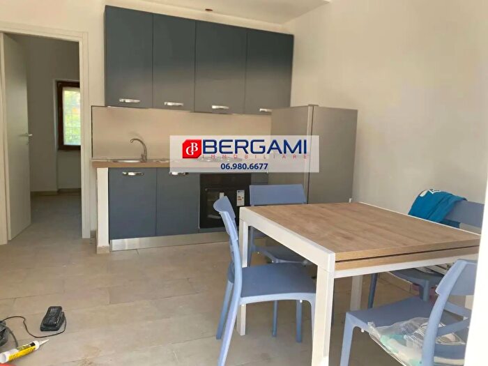 Appartamento trilocale in vendita in Via Ponserico, Nettuno