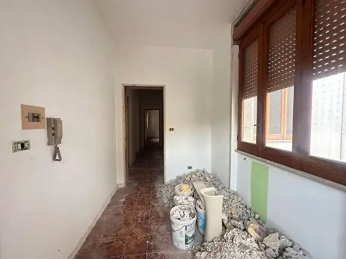 Appartamento con 6 locali in vendita in Via Tenente Siro Brigiano, Milazzo