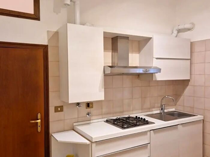 Appartamento bilocale in affitto in Via Treves, Bologna