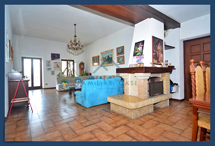 Casa con 6 locali in vendita in Beltrami, Bodio Lomnago