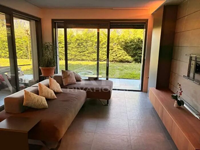 Appartamento trilocale in vendita in Via Longa, Riva Del Garda