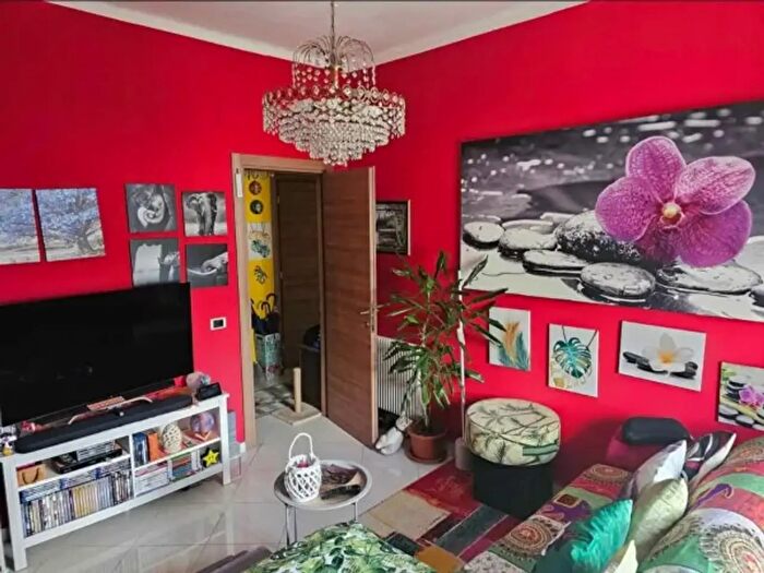 Appartamento trilocale in vendita in Via alla Costa di Teglia, Genova