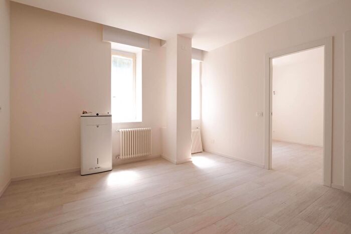 Appartamento bilocale in vendita in Largo Promessi Sposi, Milano