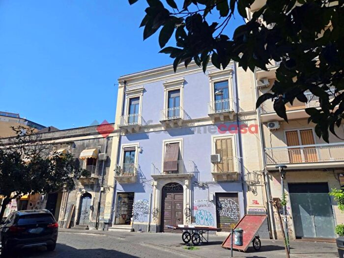 Appartamento bilocale in affitto in Piazza Giuseppe Sciuti, Corso Sicilia Fiera, Catania