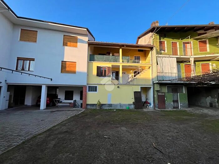 Case in Vendita e in Affitto - 3