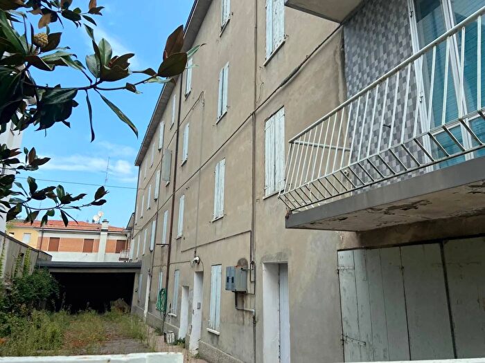 Casa con 15 locali in vendita in Via del Pretorio Sassuolo, Sassuolo