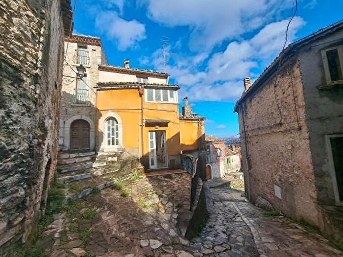 Casa con 5 locali in vendita in Via Pietrapiccola, Guardiaregia