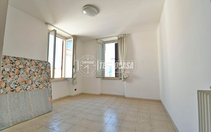 Appartamento trilocale in vendita in Via III Ottobre, Ascoli Piceno