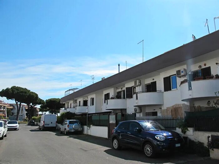 Appartamento trilocale in vendita in Via Marzabotto, Cerveteri