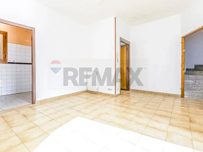 Appartamento quadrilocale in vendita in Via Anagnina, Roma
