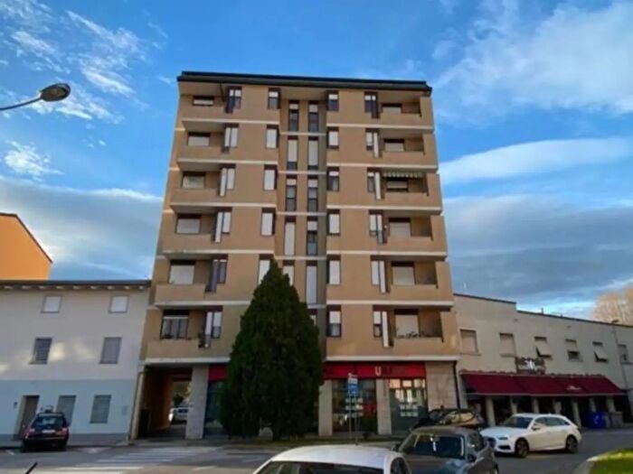 Appartamento con 5 locali in vendita in Cervignano Del Friuli