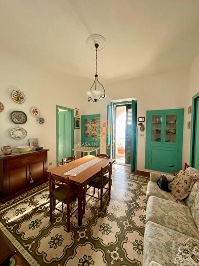 Casa con 7 locali in vendita in a Litoranea Tricase, Castro