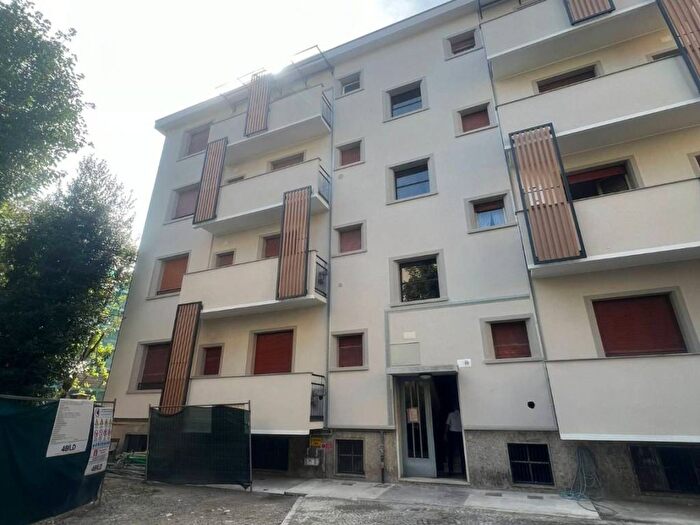 Appartamento trilocale in affitto in Via Spluga, San Biagio, Monza