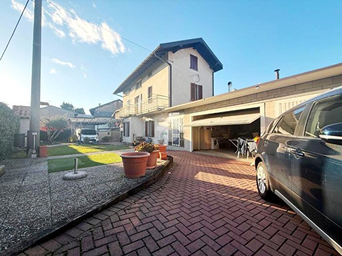 Casa con 5 locali in vendita in Via Pio XI, Gerenzano