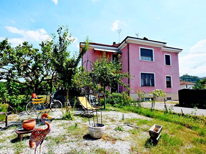 Appartamento trilocale in affitto in Via delle Langhe, Zona Industriale, Mondovì