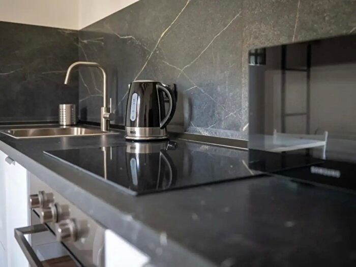 Appartamento monolocale in affitto in Viale Bligny, Milano