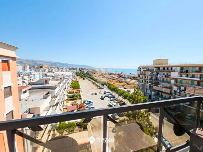 Appartamento quadrilocale in vendita in Viale Giotto, Manfredonia