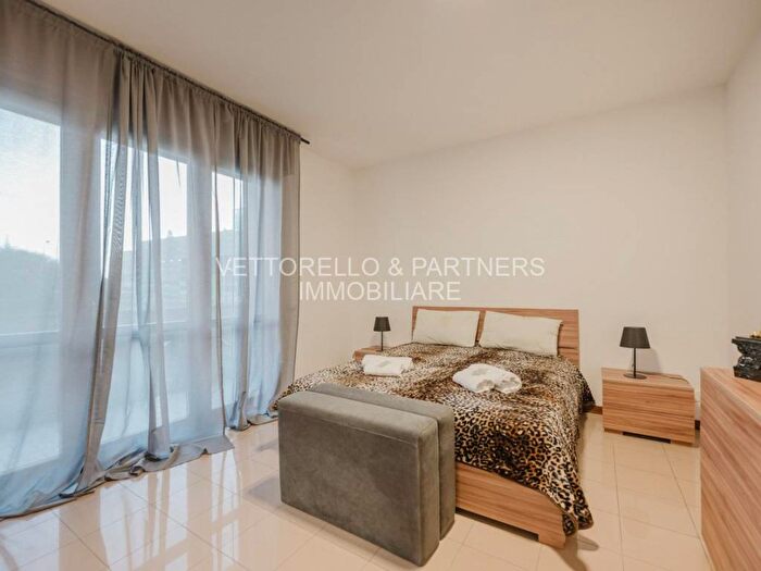 Appartamento quadrilocale in affitto in Via Cappuccina, Mestre, Venezia