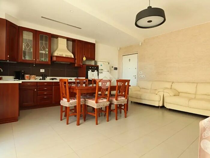 Appartamento trilocale in vendita in Via Don Milani, Alba Adriatica